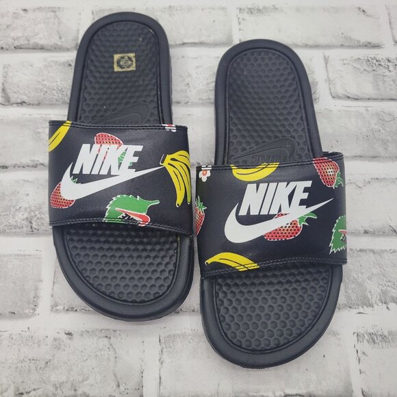 Nike Women's Benassi JDI Fruit Print Slides Size 8 Strawberry Banana - Picture 1 of 4